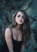 Anne Winters nue