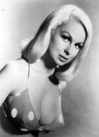 Joi Lansing nue