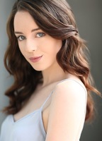 Kacey Rohl nue