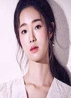 Kang Hae-Lim nue