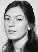Louise Chevillotte nue