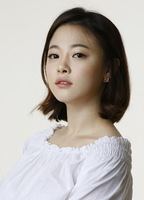 Min Ji-hyeon nue