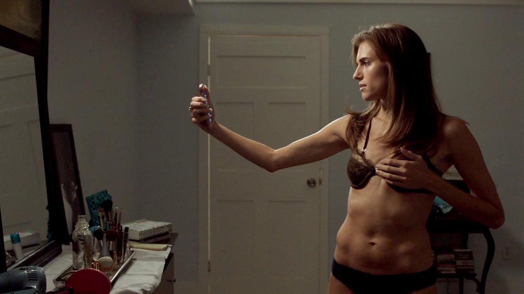 Allison Williams Nude Pics Page 1