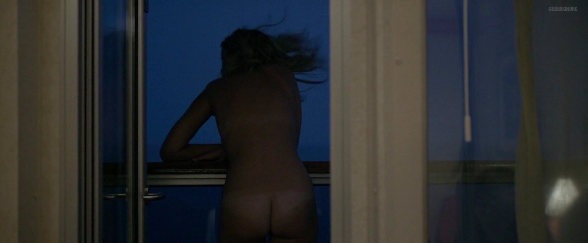 Mathilde Bisson Nue Dans Too Close To Our Son 