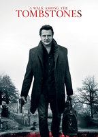 A Walk Among the Tombstones 2014 film scènes de nu