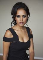 Agam Darshi nue