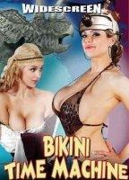 Bikini Time Machine 2011 film scènes de nu