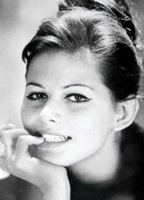 Claudia Cardinale nue