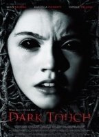 Dark Touch 2013 film scènes de nu