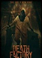 Death Factory (II) 2014 film scènes de nu
