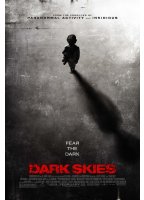 Dark Skies 2013 film scènes de nu