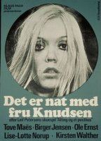 Det er nat med fru Knudsen (1971) Scènes de Nu