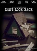 Don't Look Back (2014) Scènes de Nu