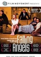 Falling Angels scènes de nu