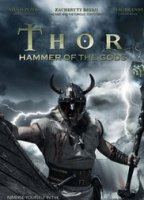 Hammer Of The Gods 2009 film scènes de nu