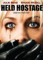Held Hostage (2009) Scènes de Nu
