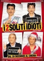 I 2 soliti idioti (2012) Scènes de Nu