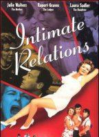 Intimate Relations (1996) Scènes de Nu