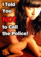 I Told You Not to Call the Police (2010) Scènes de Nu