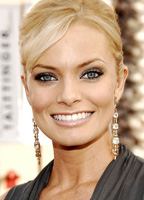 Jaime Pressly nue