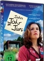 Jedes Jahr im Juni (2013) Scènes de Nu