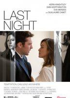 Last Night (2010) Scènes de Nu