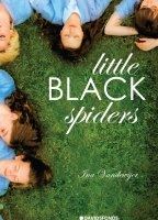 Little Black Spiders 2012 film scènes de nu