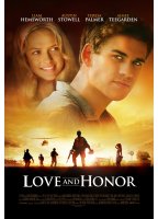 Love and Honor scènes de nu