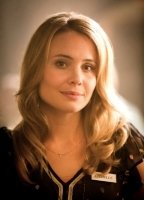 Leah Pipes nue