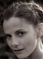 Louise Brealey nue