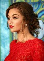 Lili Simmons nue