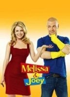 Melissa & Joey (2010-2015) Scènes de Nu