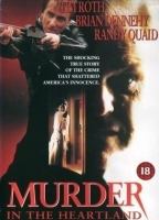 Murder in the Heartland 1993 film scènes de nu