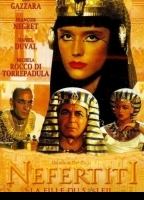 Nefertiti, figlia del sole (1995) Scènes de Nu
