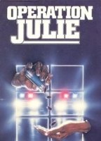 Operation Julie (1985) Scènes de Nu