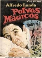 Polvos magicos (1983) Scènes de Nu
