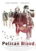 Pelican Blood 2010 film scènes de nu