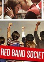 Red Band Society scènes de nu
