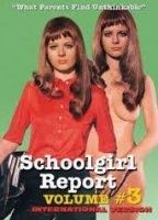 Les provocatrices ou le sexe à l'école (1972) Scènes de Nu
