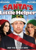 Santa's Little Helper 2015 film scènes de nu