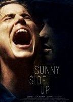 Sunny Side Up (2015) Scènes de Nu