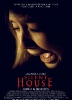 Silent House 2011 film scènes de nu