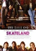 Skateland 2010 film scènes de nu