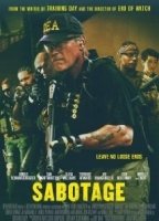 Sabotage (2014) Scènes de Nu