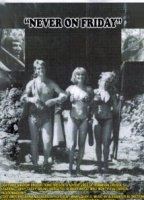 The Erotic Adventures of Robinson Crusoe 1975 film scènes de nu