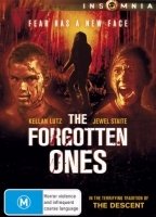 The Forgotten Ones (2009) Scènes de Nu