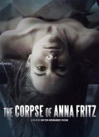 The Corpse Of Anna Fritz 2015 film scènes de nu