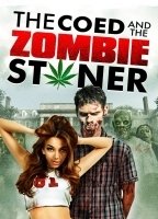 The Coed and the Zombie Stoner 2014 film scènes de nu