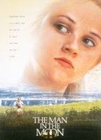 The Man In The Moon (1991) Scènes de Nu