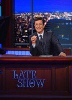 The Late Show with Stephen Colbert 2015 film scènes de nu